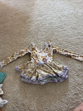 cheeky plum Cream and Lavender Floral Ruffle Bodysuit